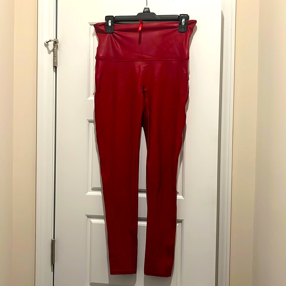 Spanx Red Leather Look Legging EUC never worn size XL